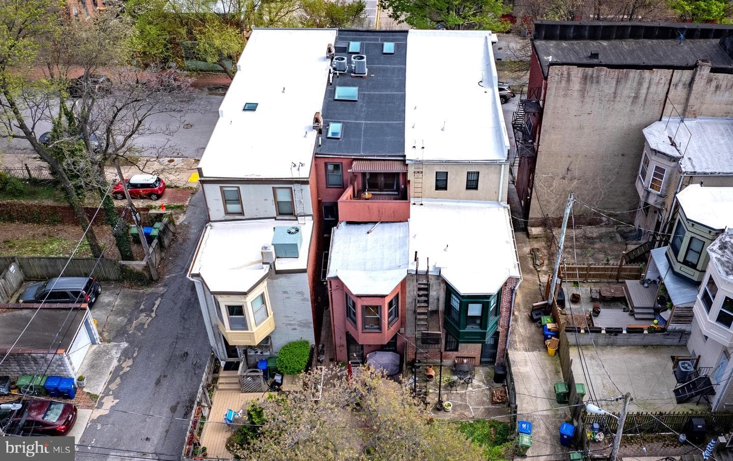 240 Wilson Street photo 6