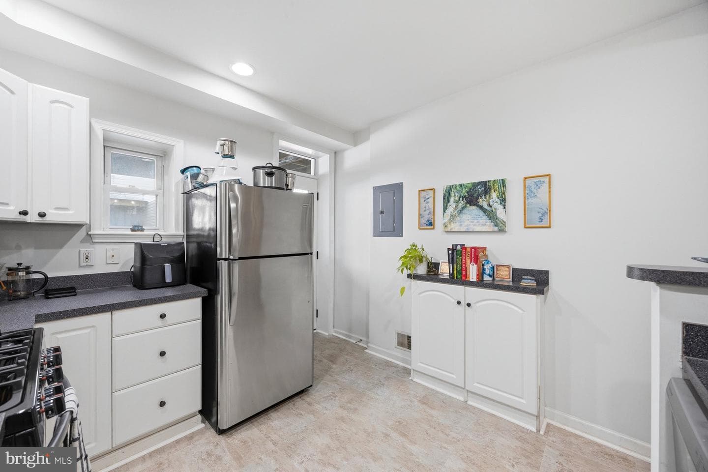 420 E Clement Street photo 12