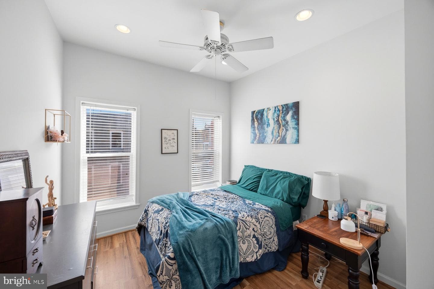 420 E Clement Street photo 13