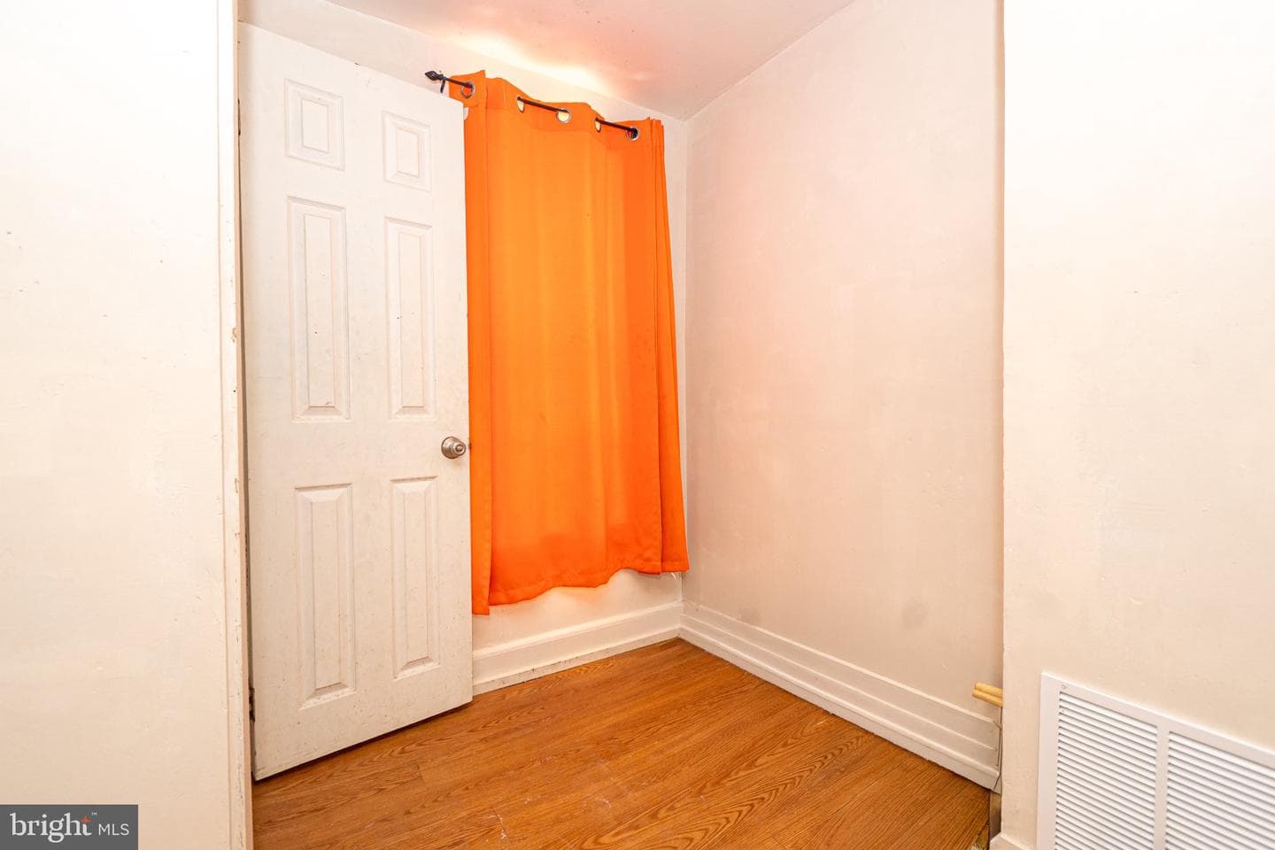 423 Furrow photo 17