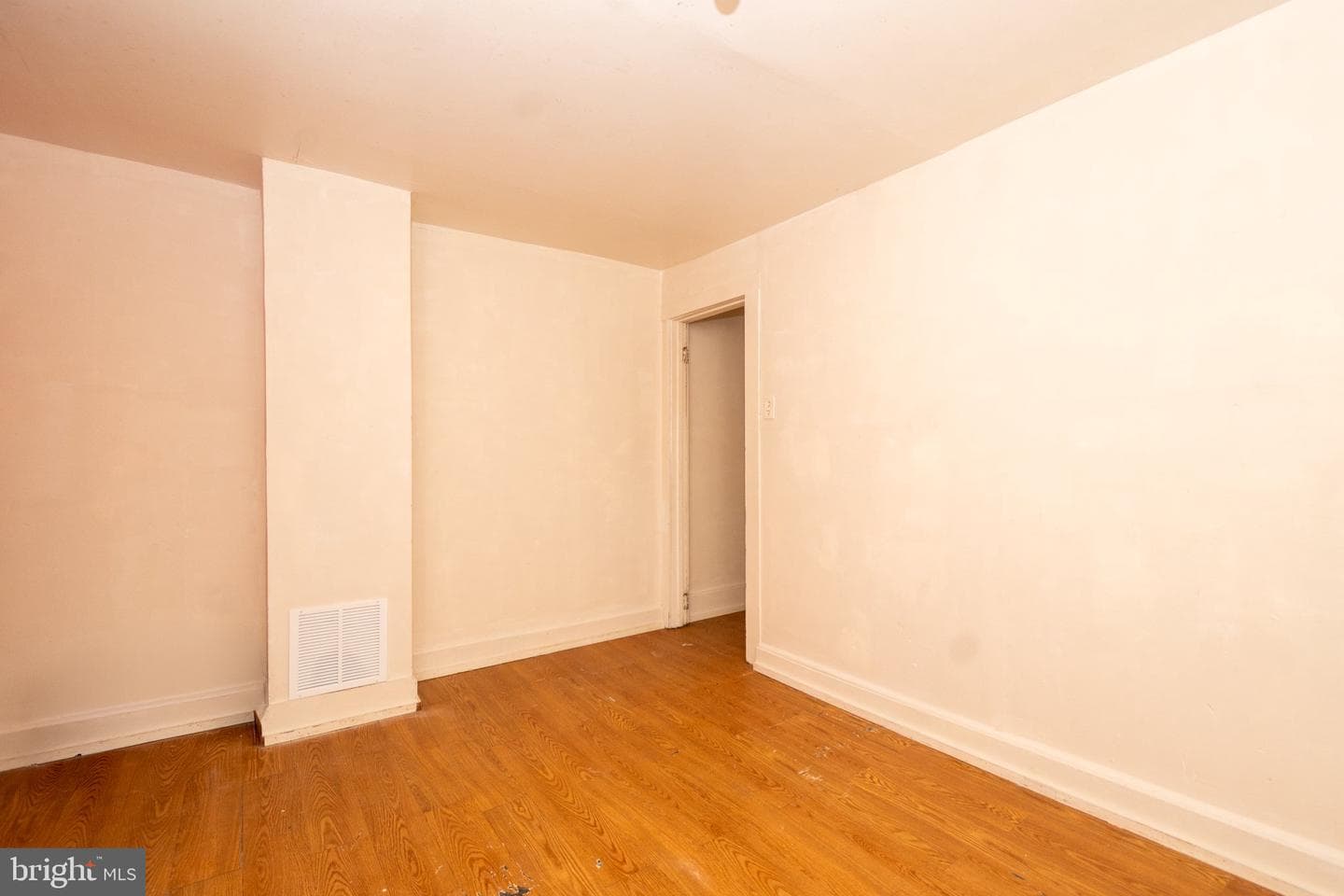 423 Furrow photo 18