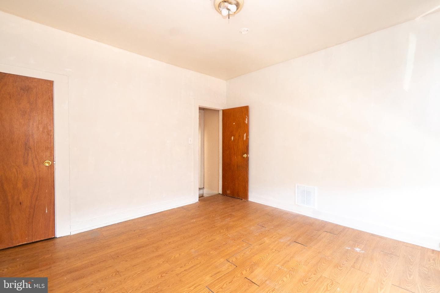 423 Furrow photo 23