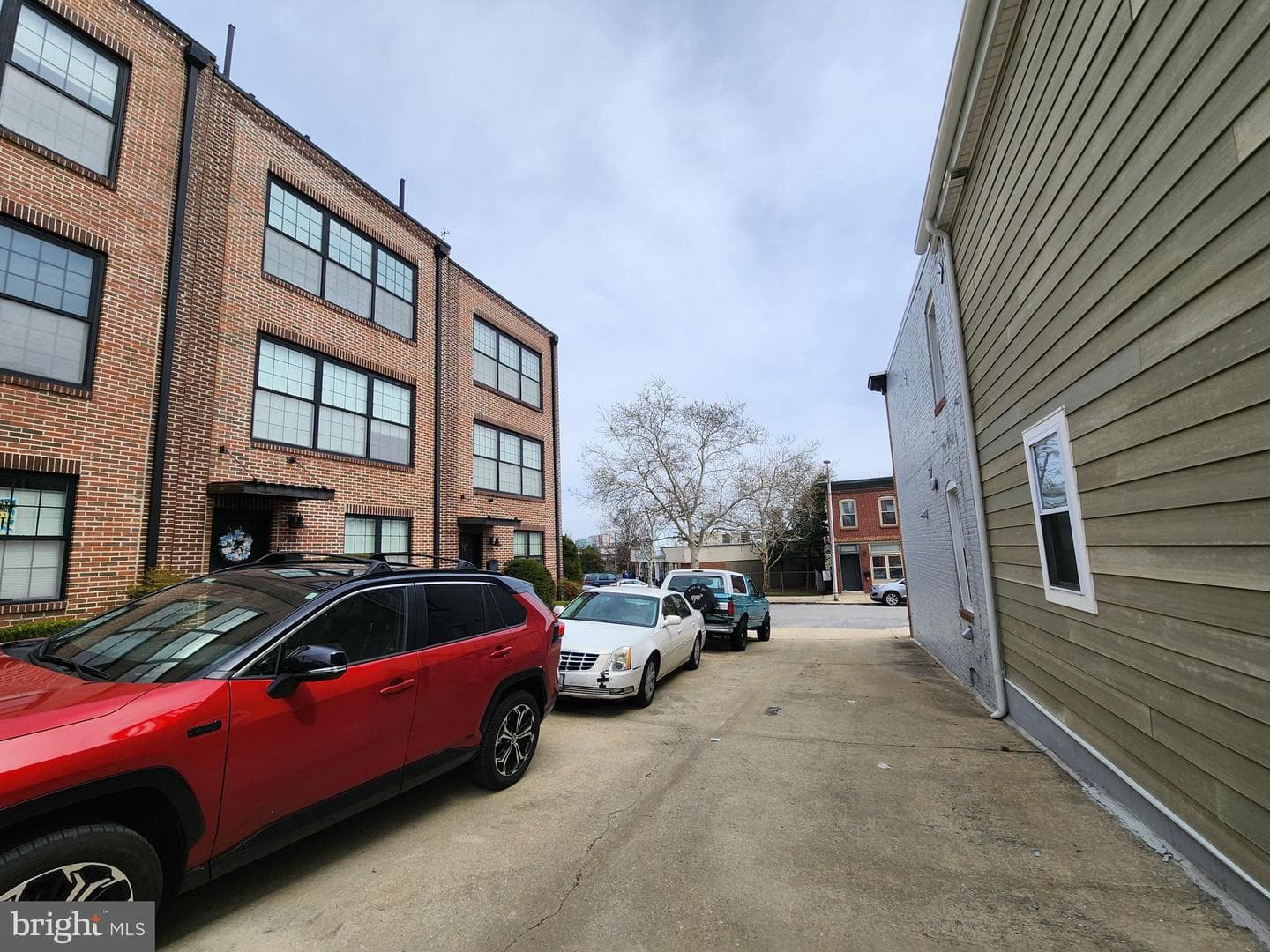 Garage on CONKLING STREET photo 15