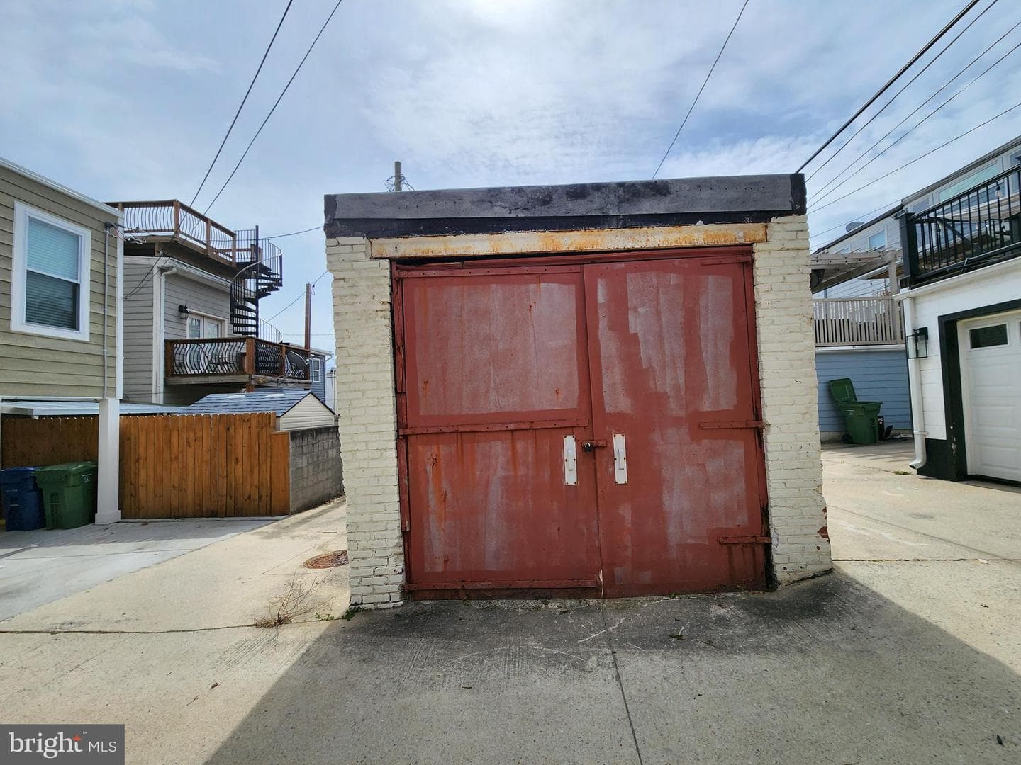 Garage on CONKLING STREET photo 6