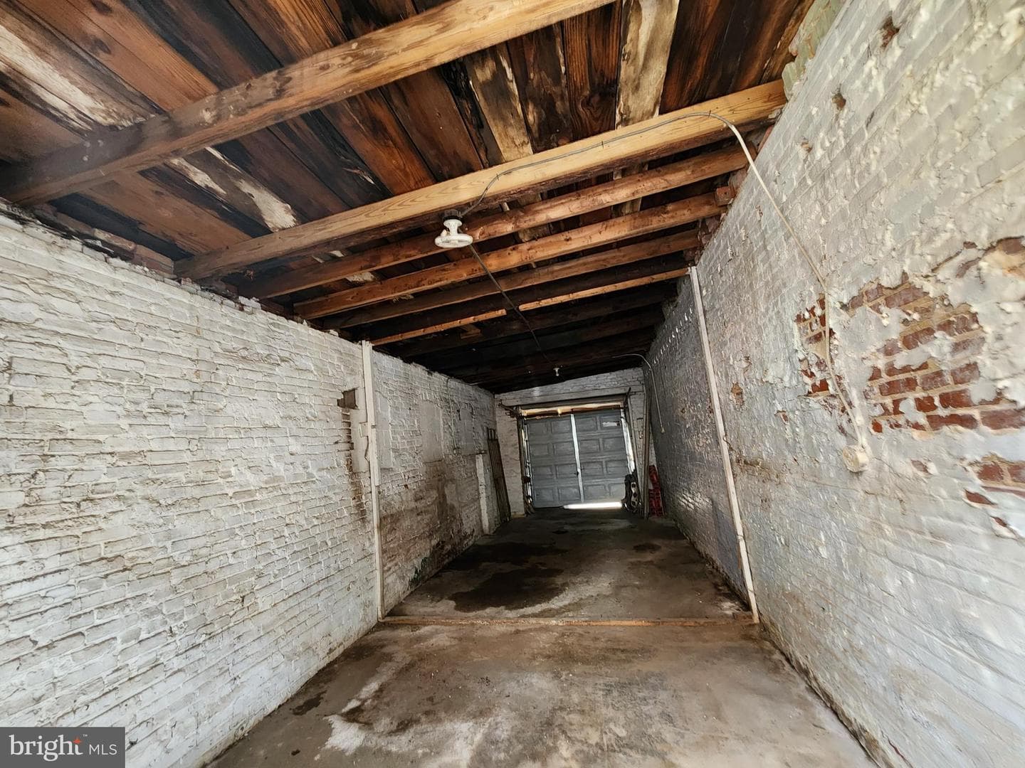 Garage on CONKLING STREET photo 8