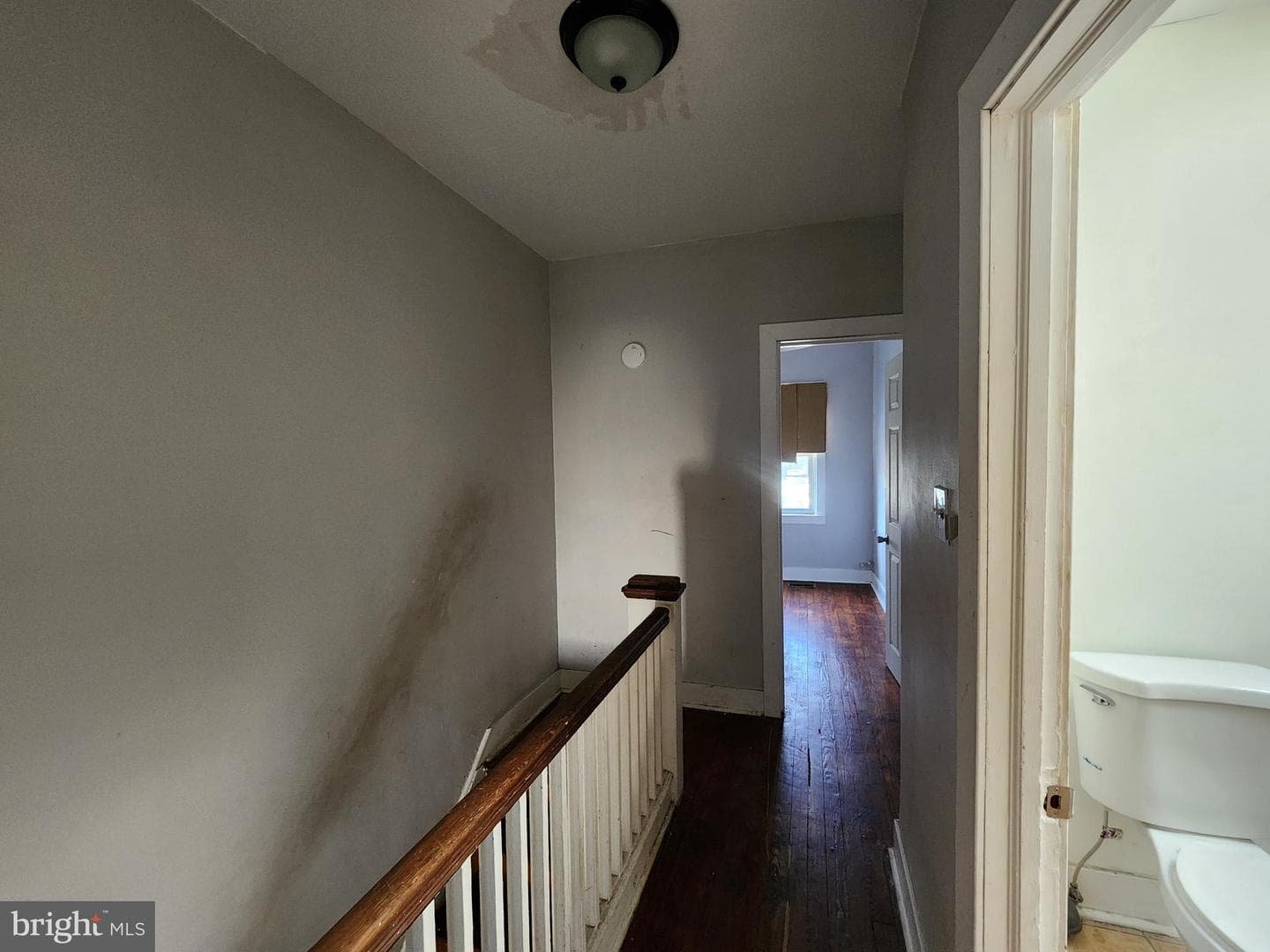 1115 Bonaparte Avenue photo 13