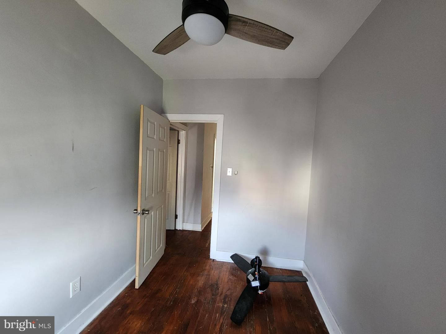1115 Bonaparte Avenue photo 15
