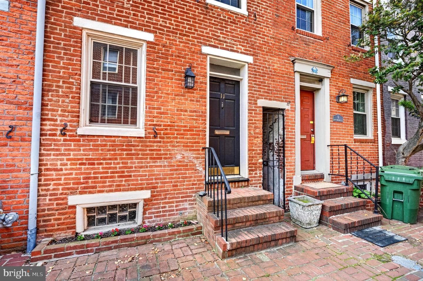 11 E Wheeling Street photo 4