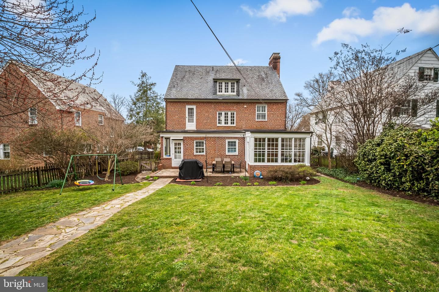 328 Tunbridge Road photo 45