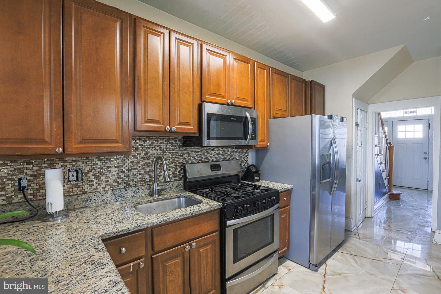 3065 Mayfield Avenue photo 23