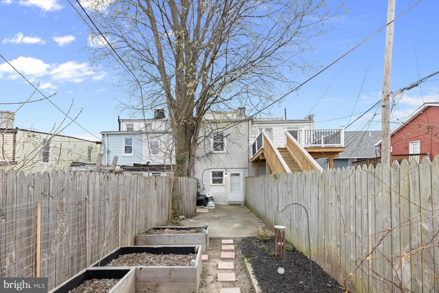 3302 Chestnut Avenue photo 2