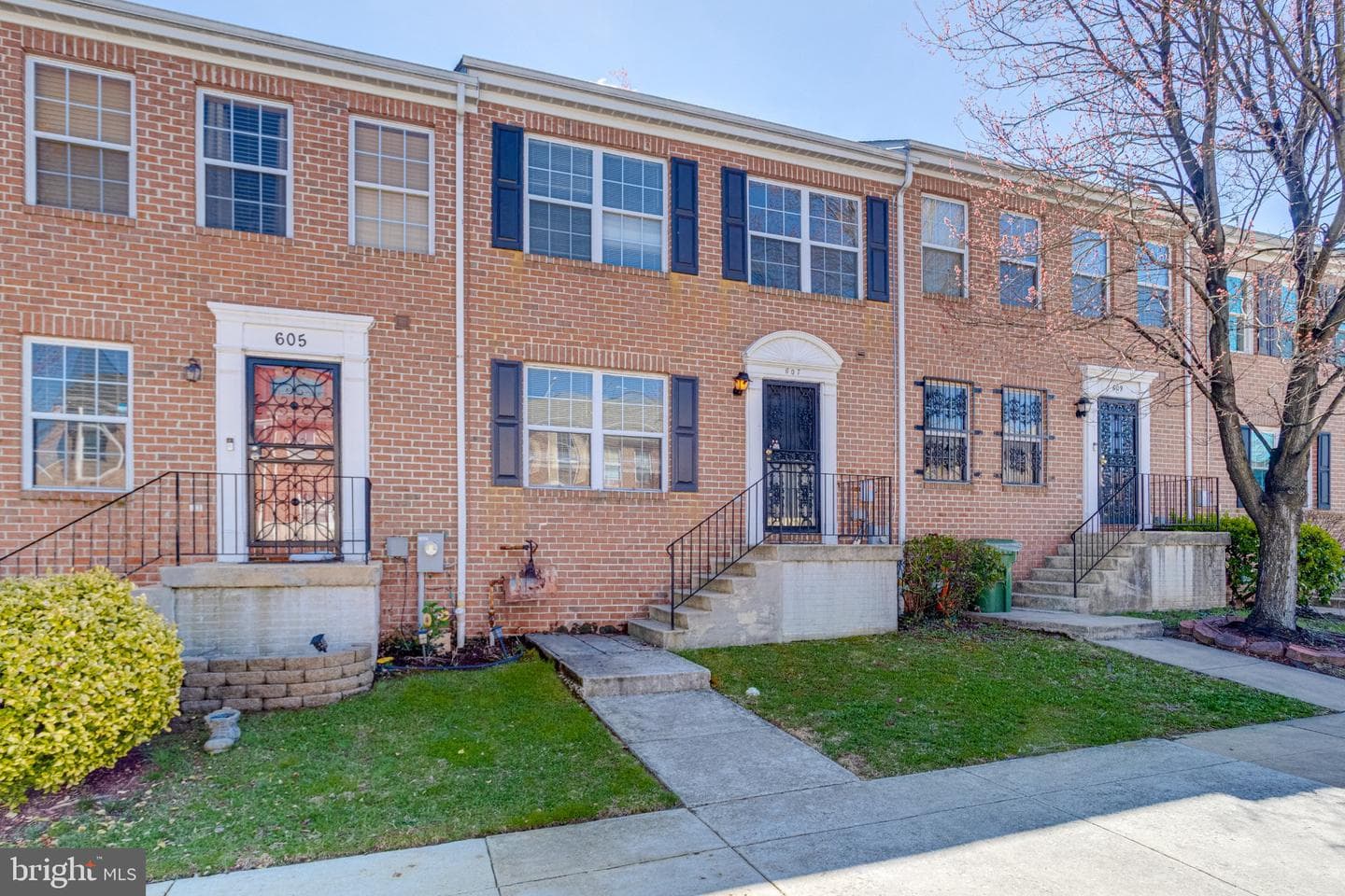 607 Gold Street