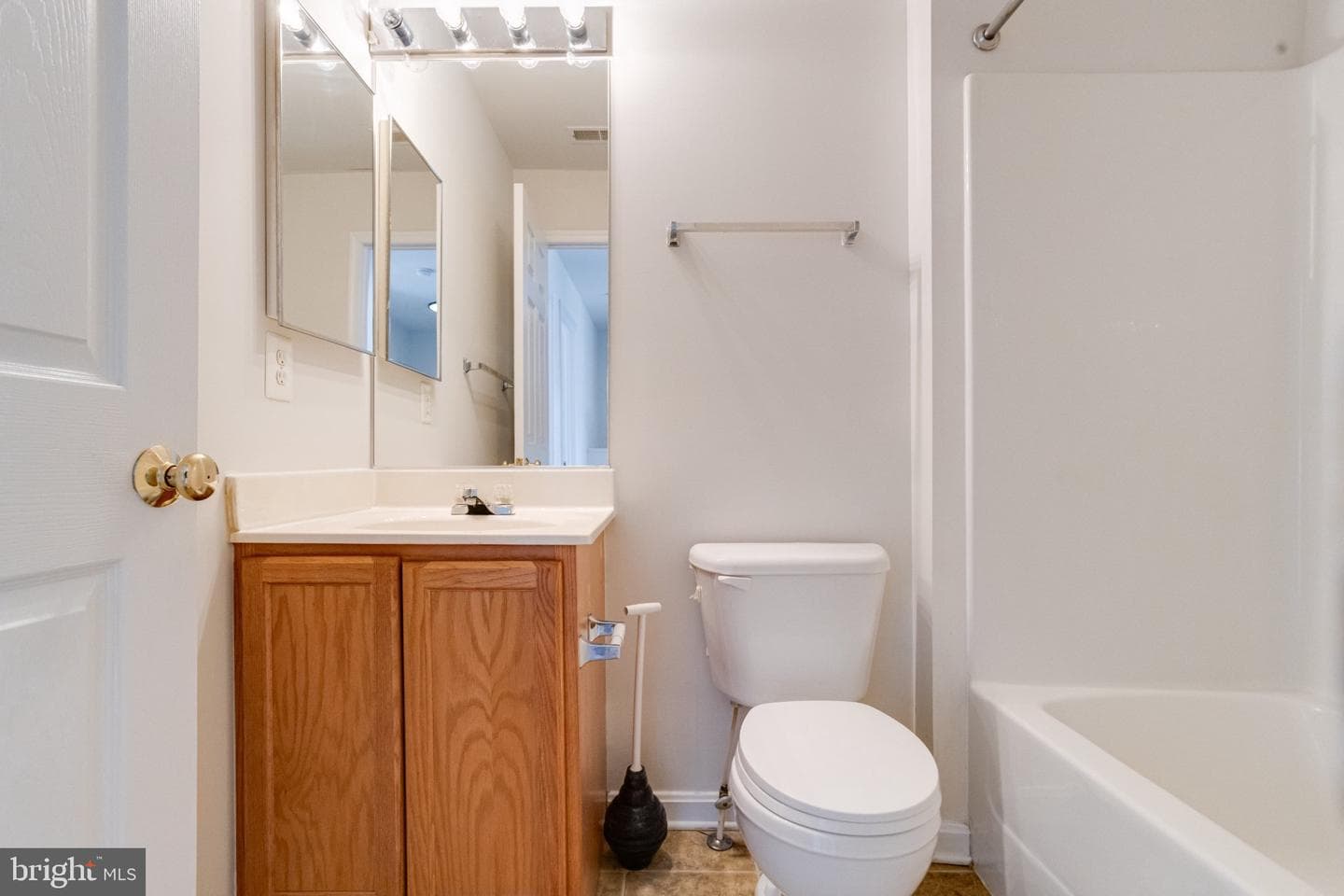 607 Gold Street photo 40
