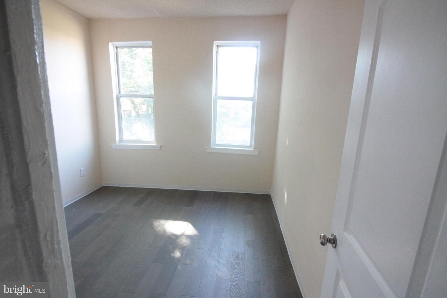 2704 Greenmount Avenue photo 13