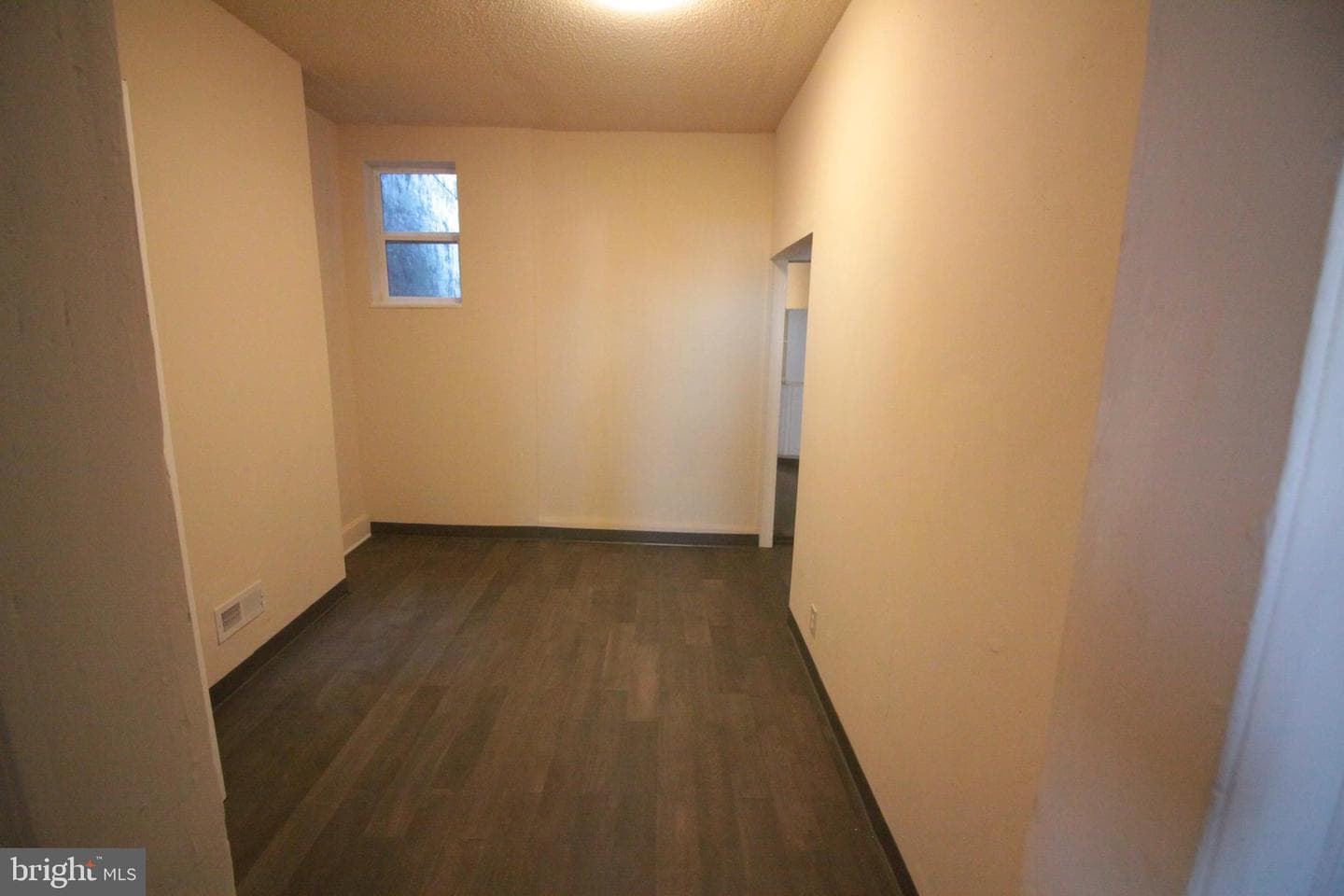 2704 Greenmount Avenue photo 3