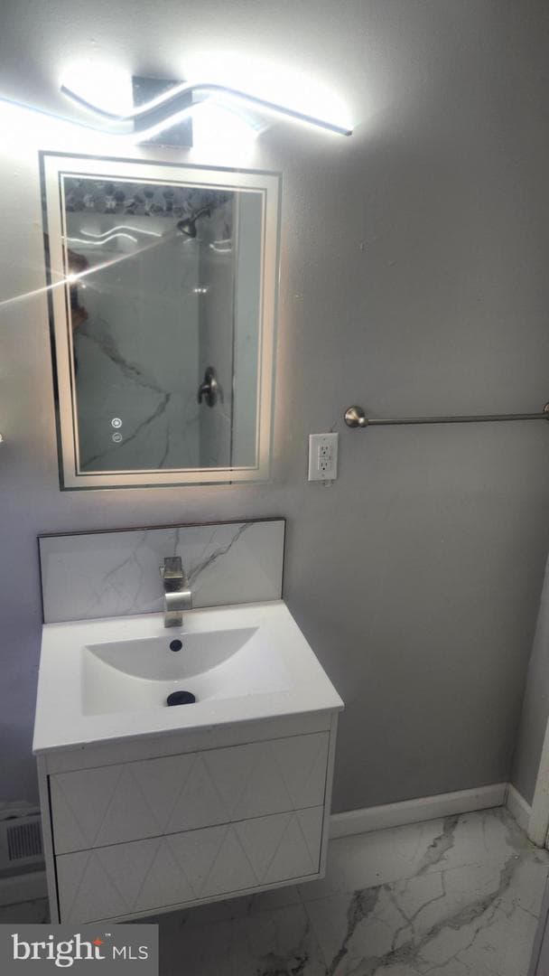 1001 Cameron Road photo 22
