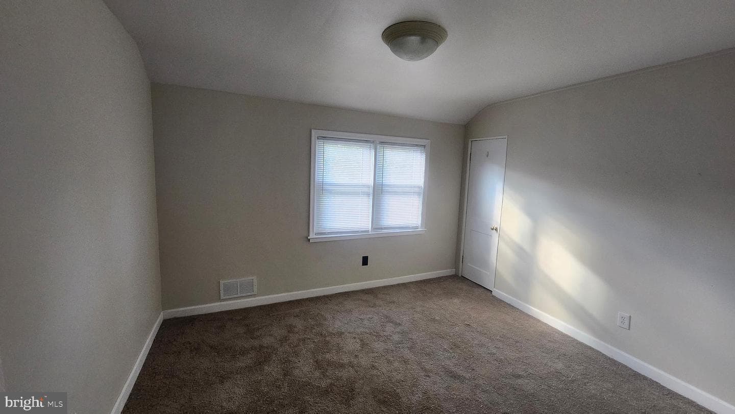 1001 Cameron Road photo 35