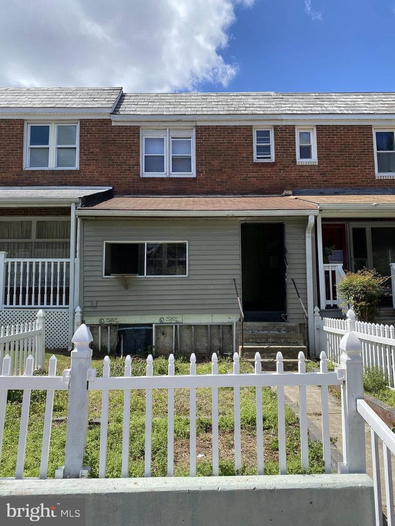 1006 Iris Avenue photo 14