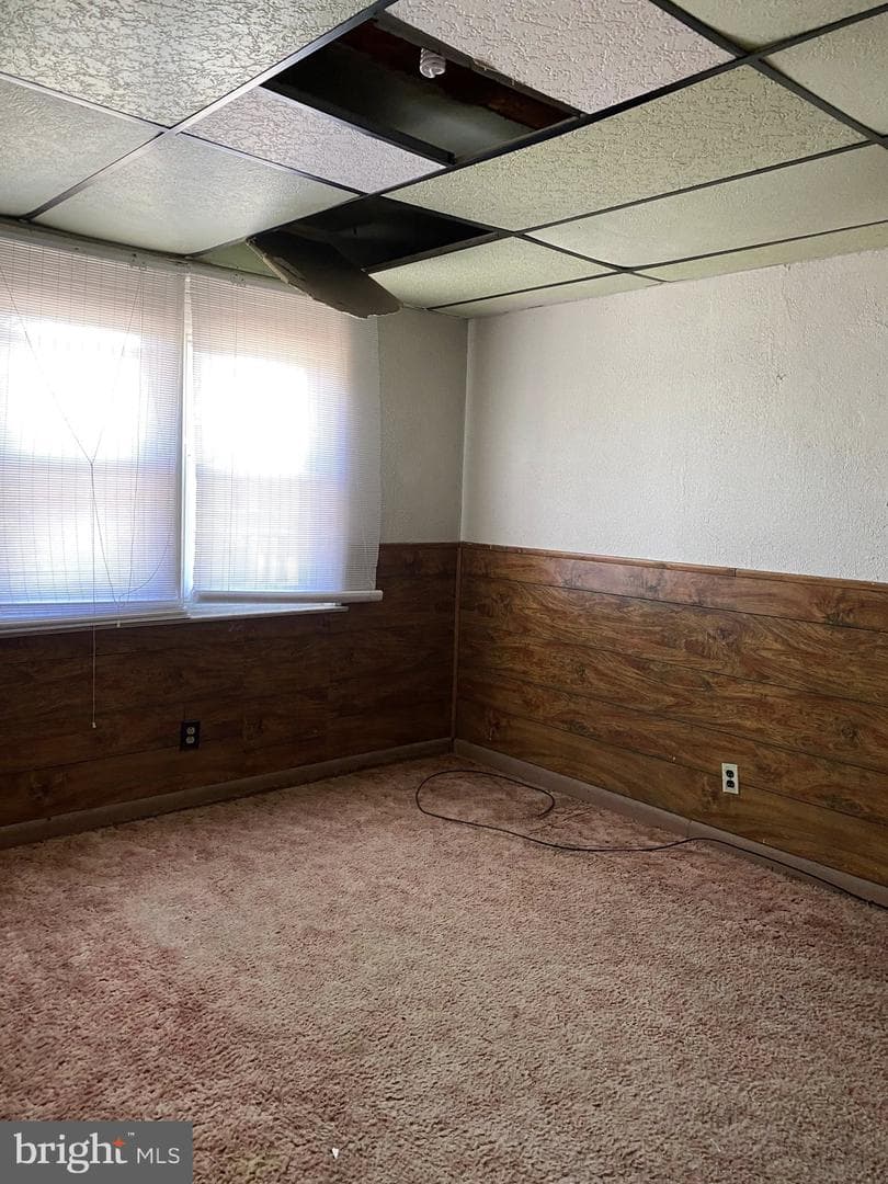 1006 Iris Avenue photo 5