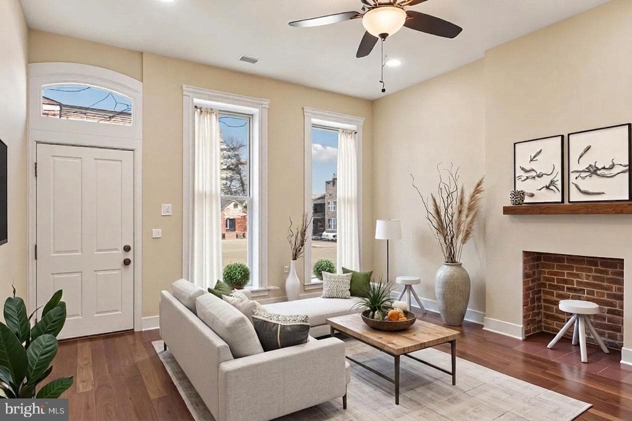 1602 N Bond Street photo 6
