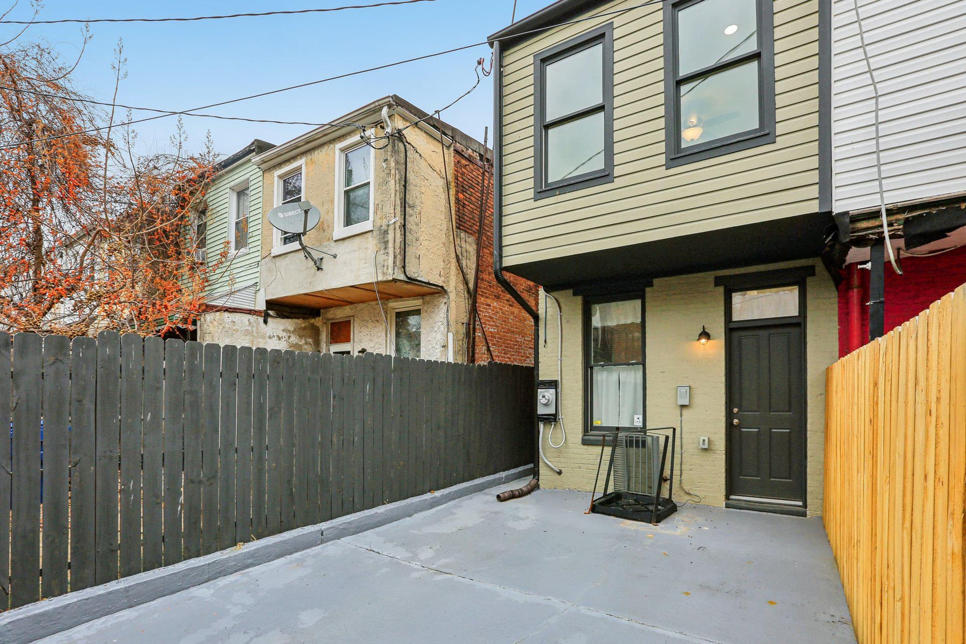 1602 N Bond Street photo 8