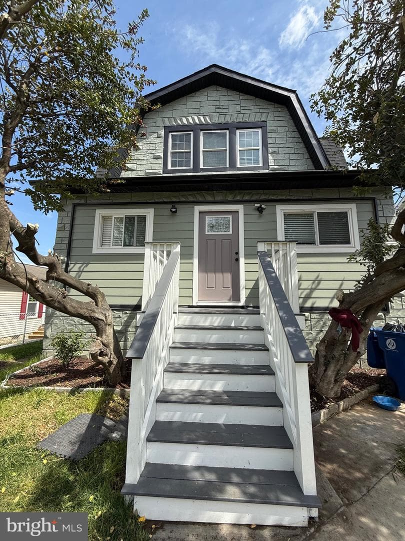 804 Pontiac Avenue photo 18
