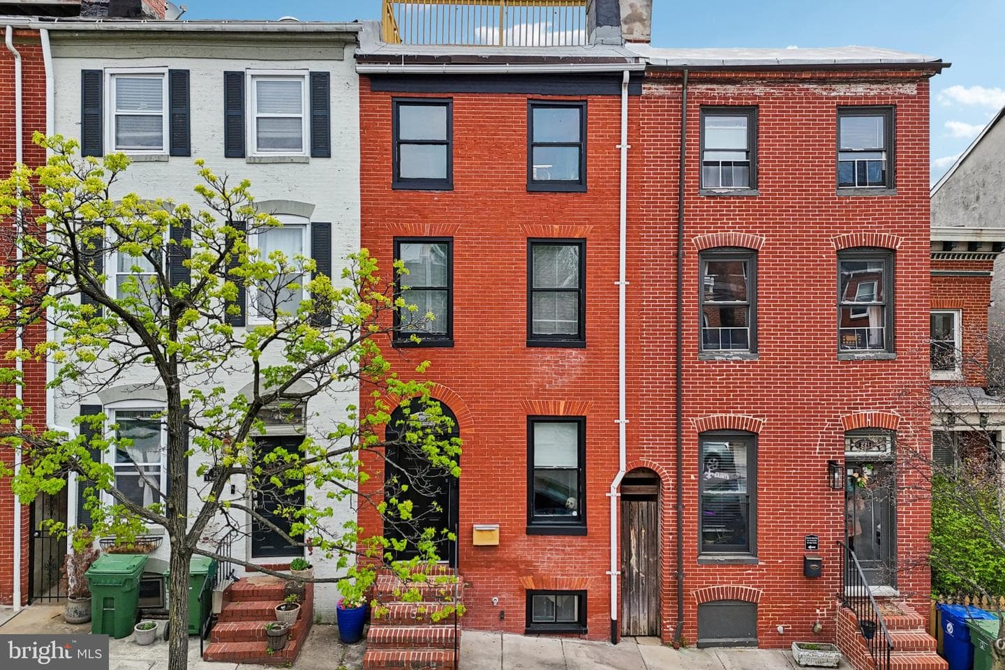 219 S Washington Street photo 3