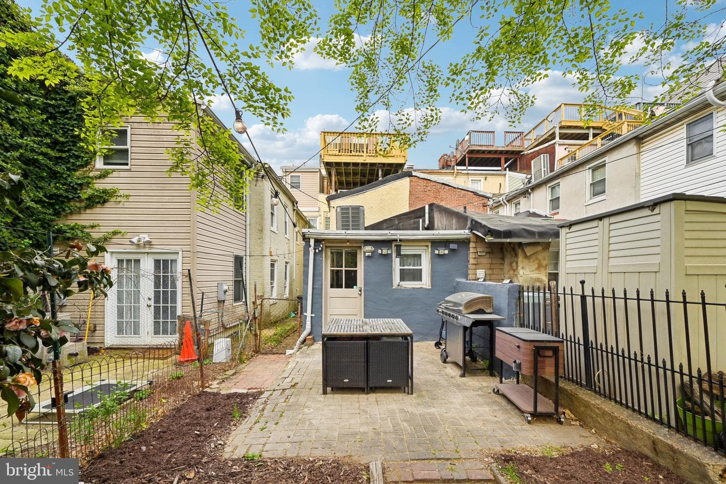219 S Washington Street photo 34