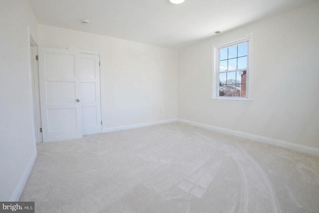 3031 Hanlon Avenue photo 48
