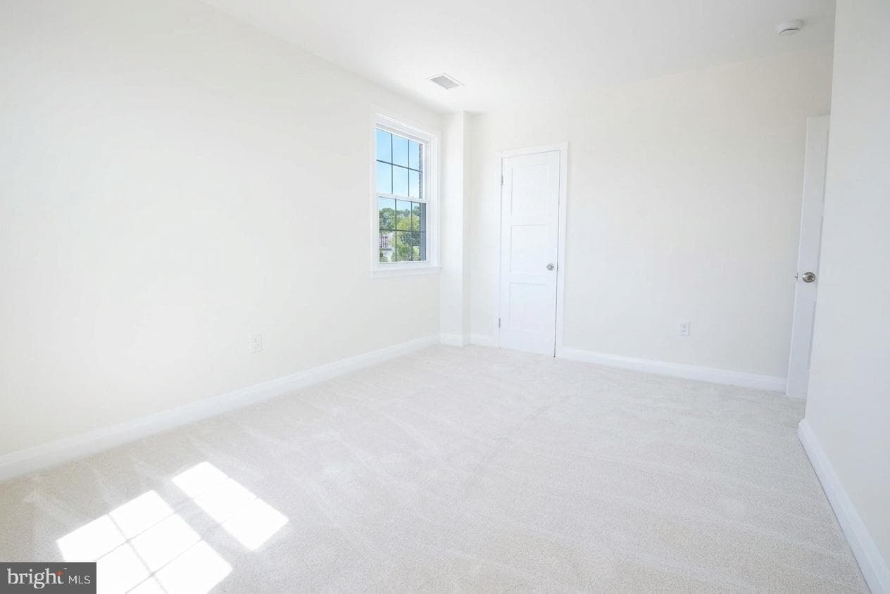 3031 Hanlon Avenue photo 58