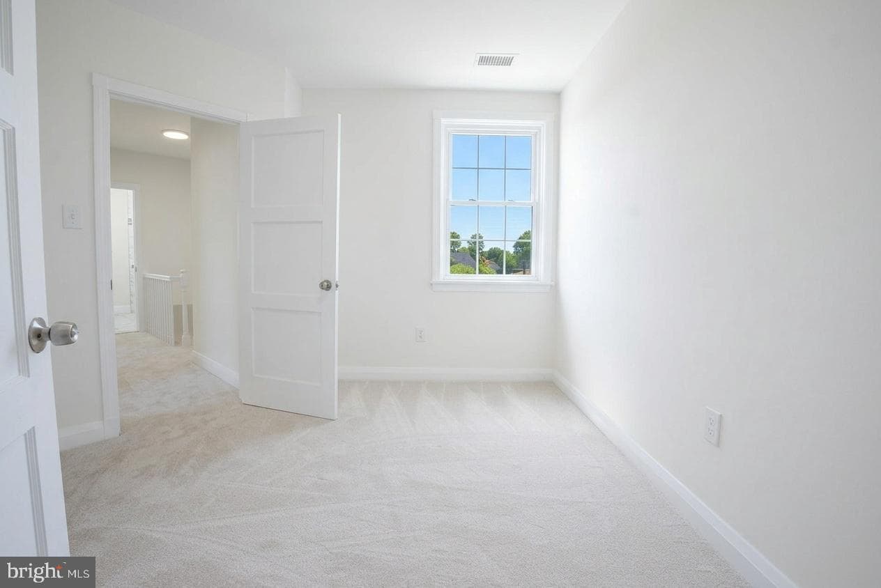 3031 Hanlon Avenue photo 59