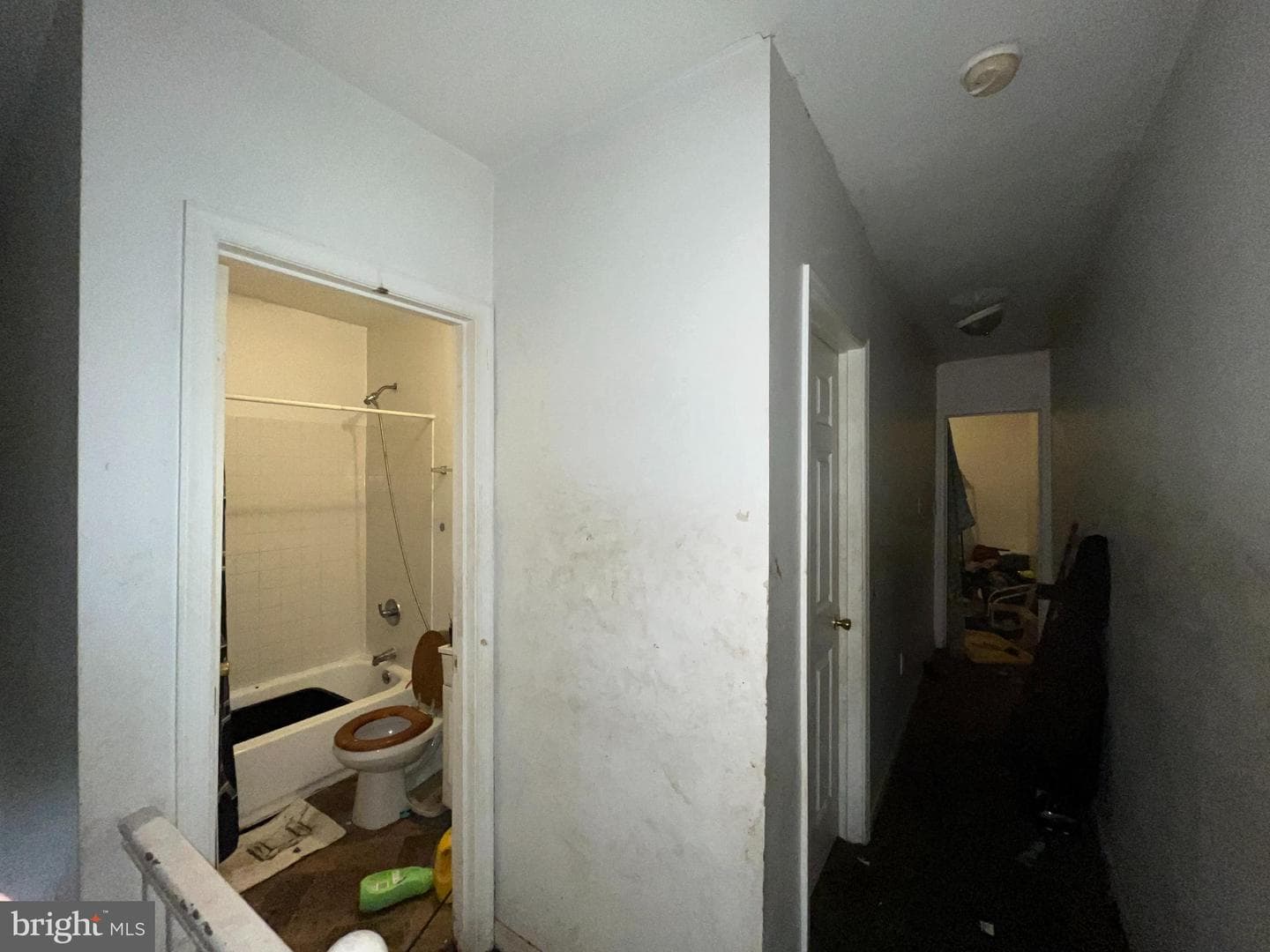 2551 Francis Street photo 11