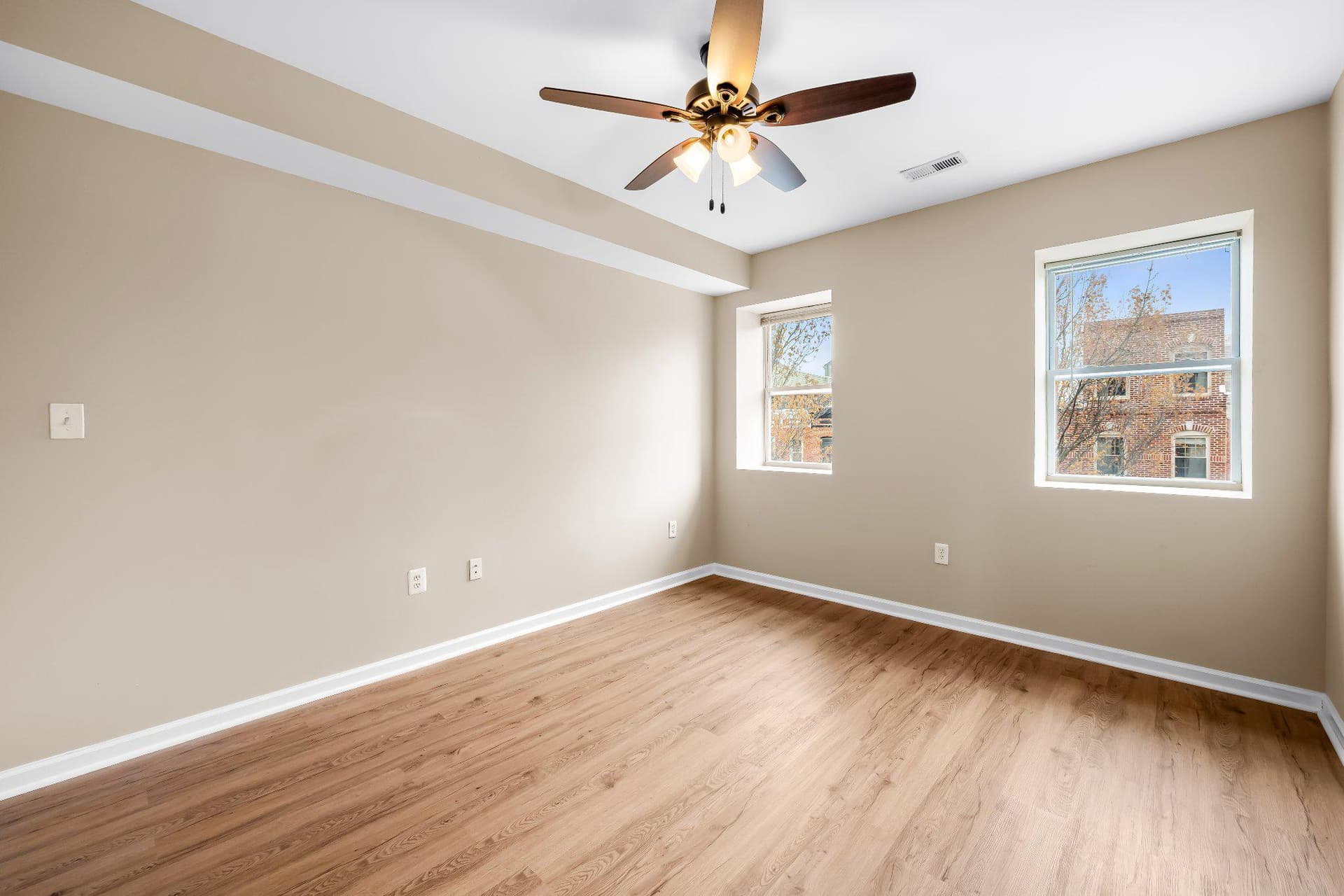 317 S Collington photo 21