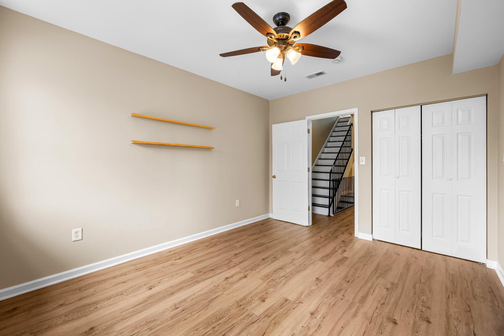 317 S Collington photo 22