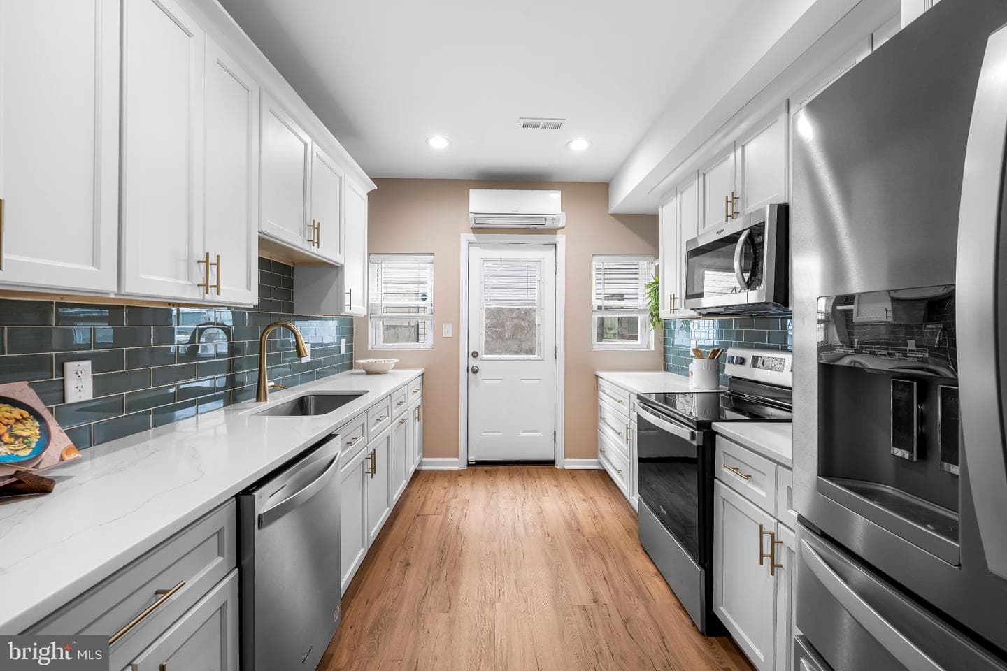 317 S Collington photo 9