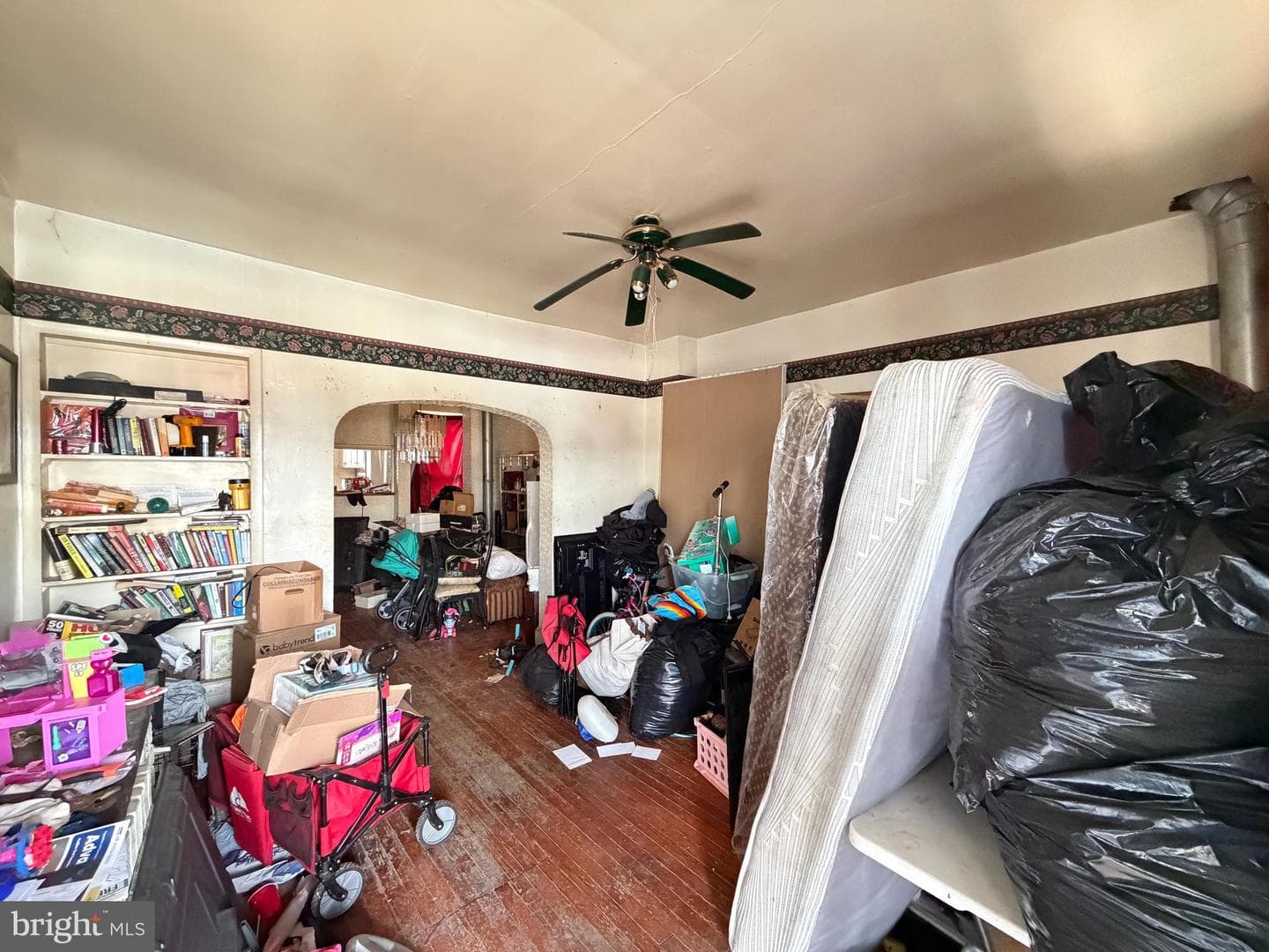 421 E 28th Street photo 6