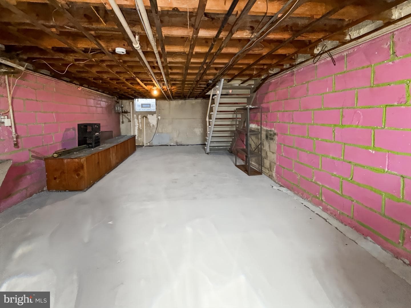 2709 E Hoffman Street photo 32