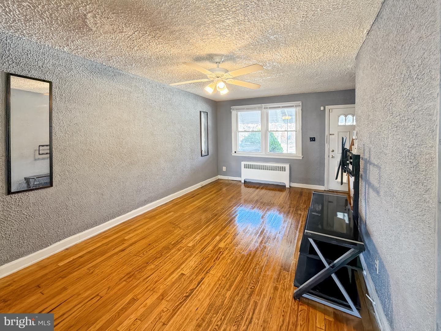 2709 E Hoffman Street photo 6