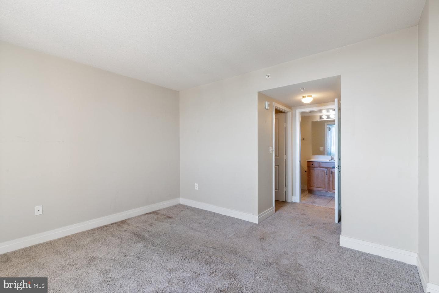 414 Water Street #2512 photo 16