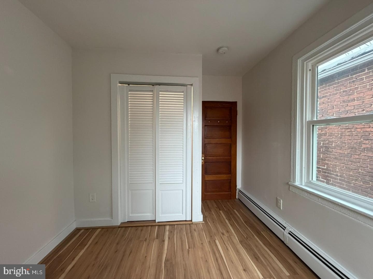 307 S Baylis Street photo 23
