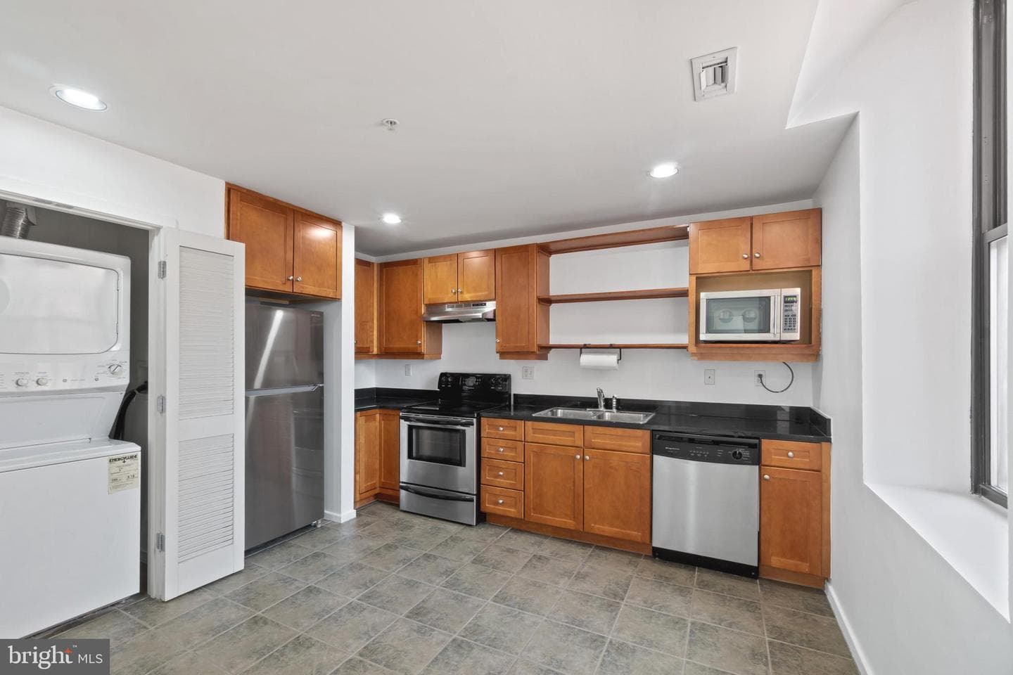 1211 Light Street #211 photo 21