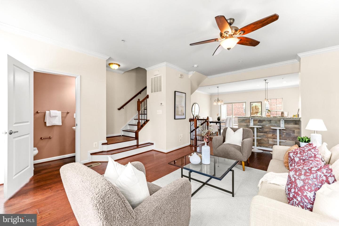 840 Oldham Street photo 23