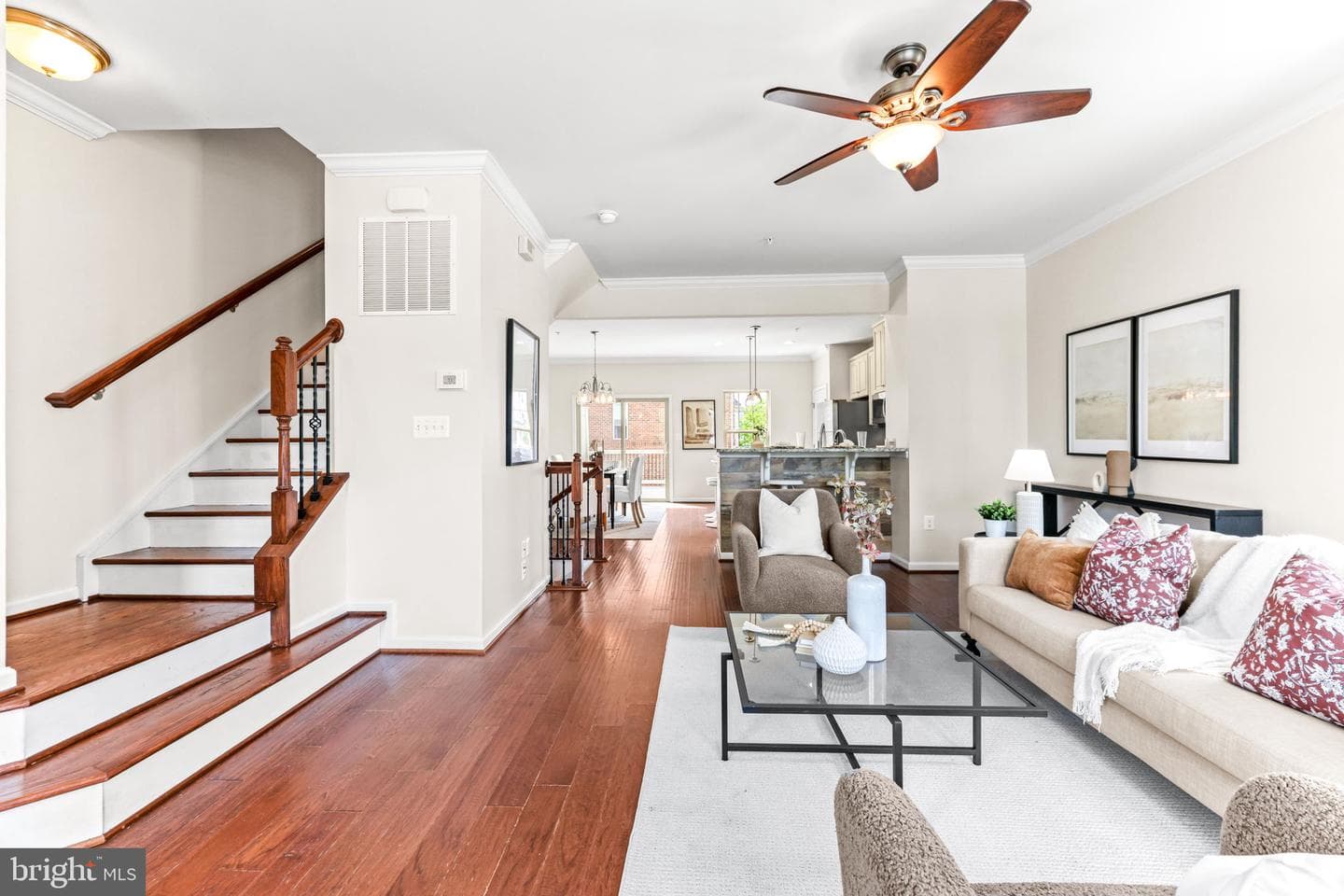840 Oldham Street photo 24
