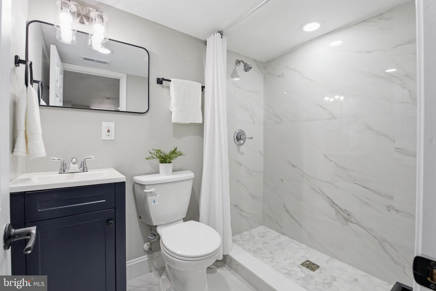 1708 E Federal Street photo 29