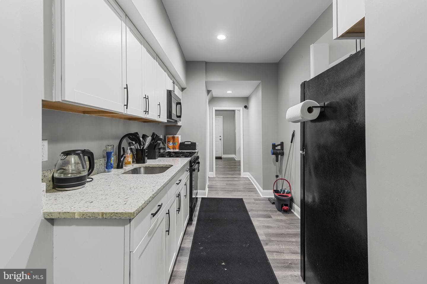 3110 Cliftmont photo 10