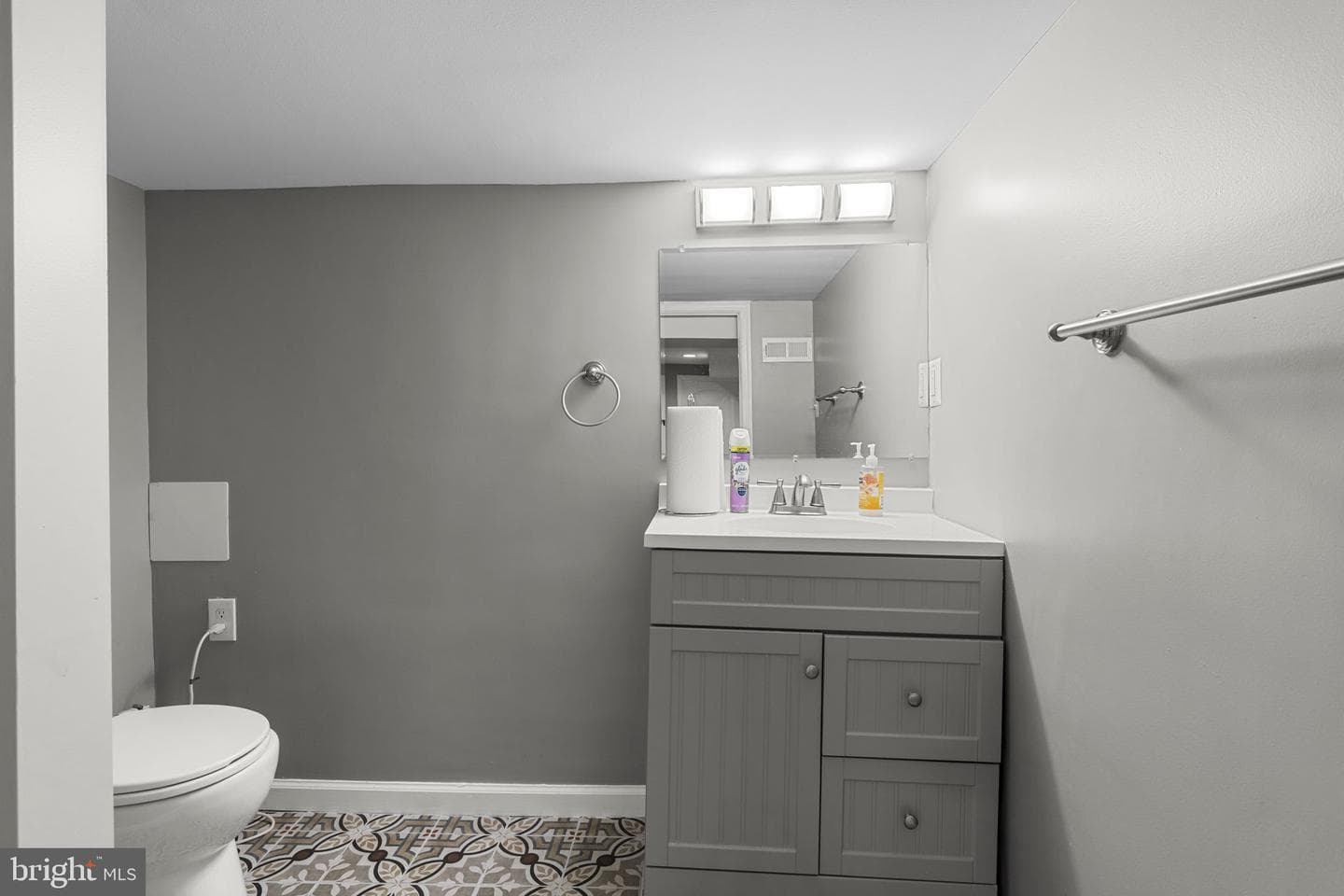 3110 Cliftmont photo 24