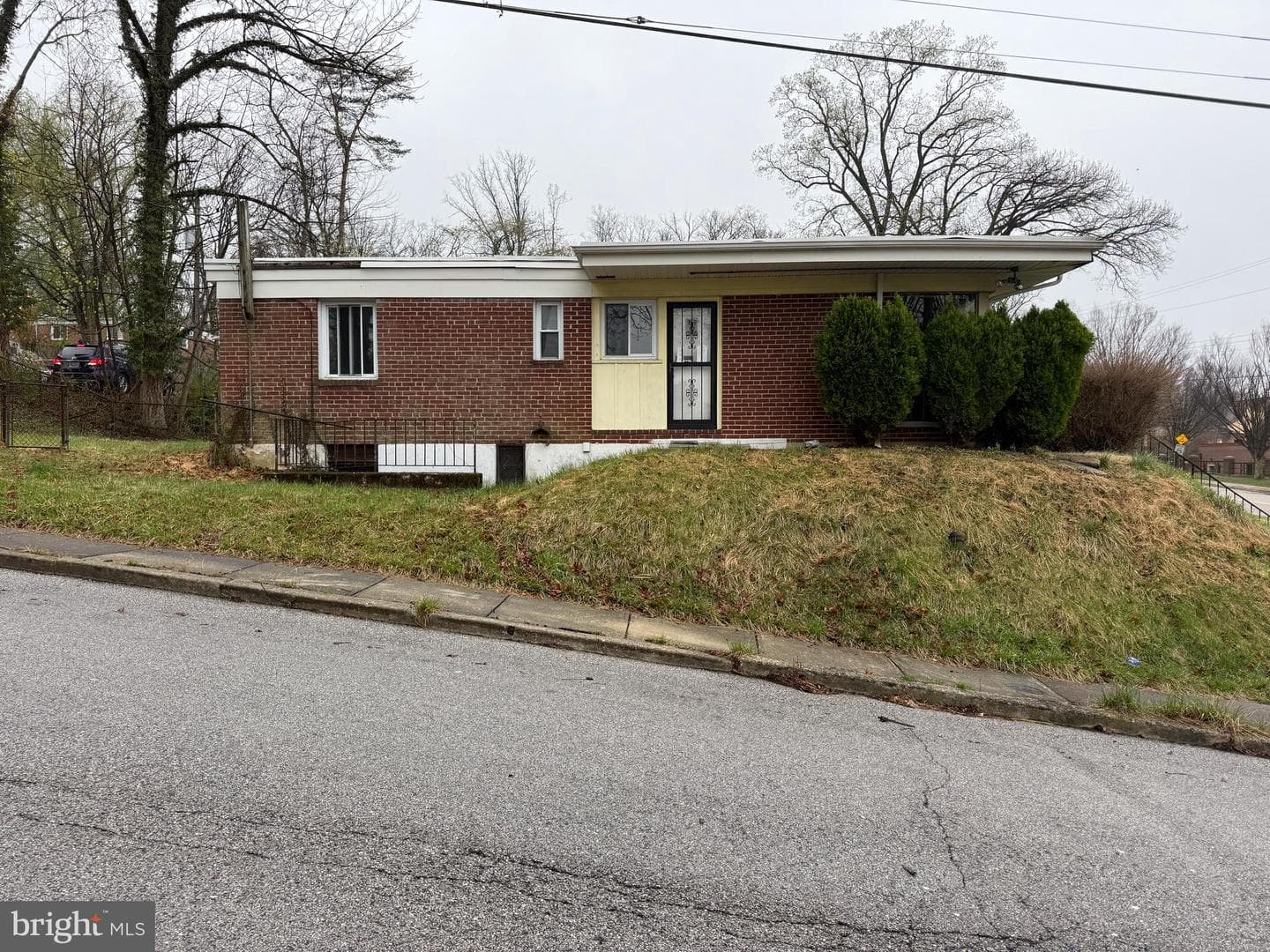 2713 Glen Avenue photo 1