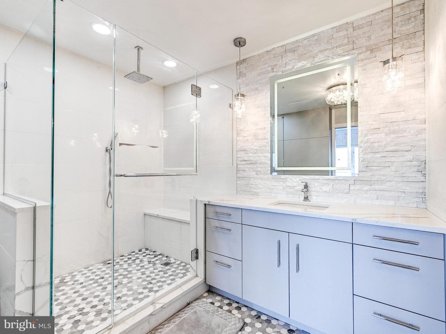 10 E Lee Street #2402 photo 32