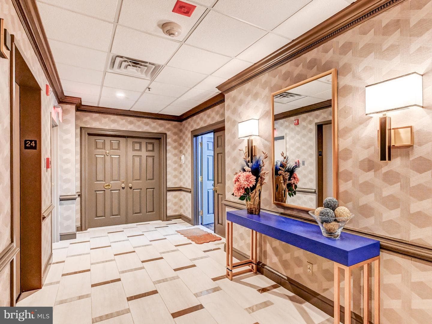 10 E Lee Street #2402 photo 38