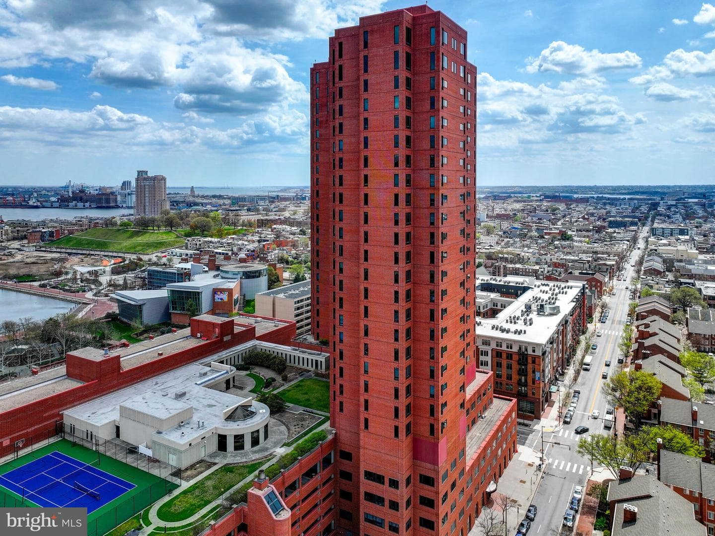 10 E Lee Street #2402 photo 44